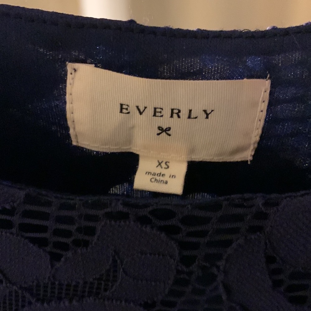 Stunning navy lace dress bought at Nordstrom worn 2 or 3 times.